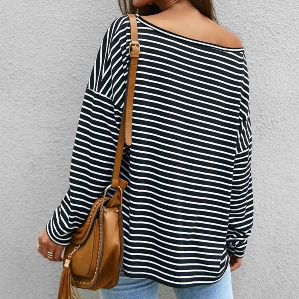 Black white striped oversized tee long sleeve - Picture 2 of 3